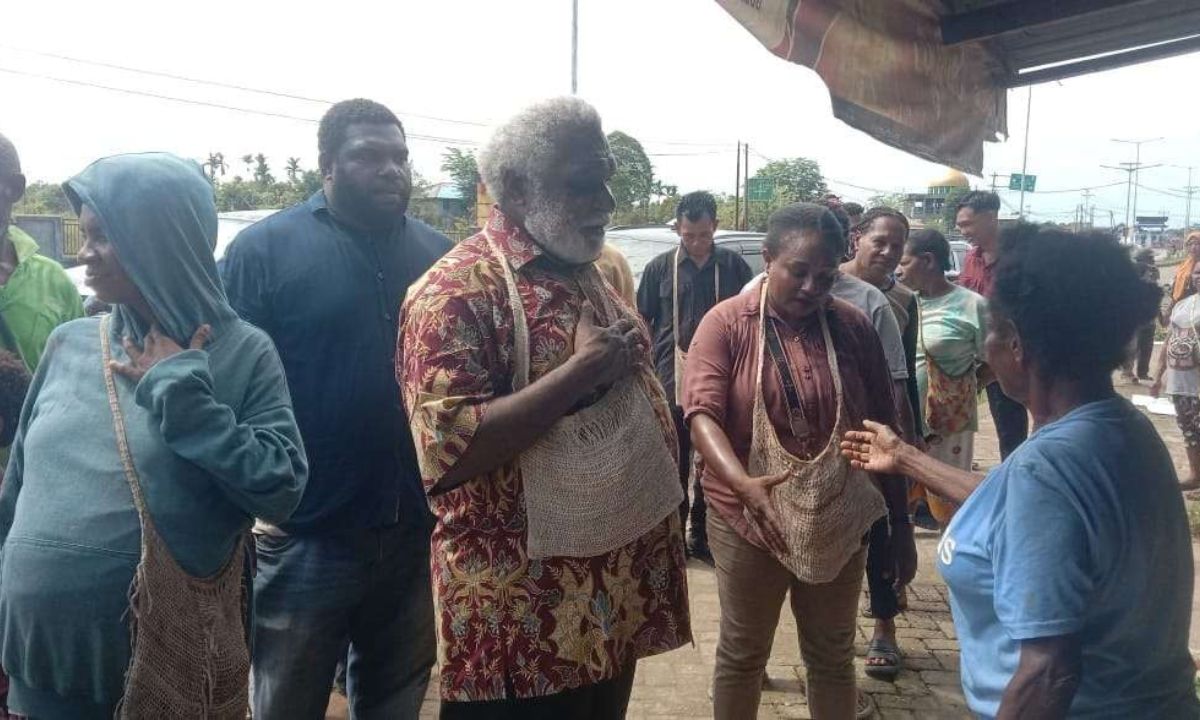 Safari Natal Wagub Papua Selatan Diwarnai Keprihatinan Soal Miras di Boven Digoel