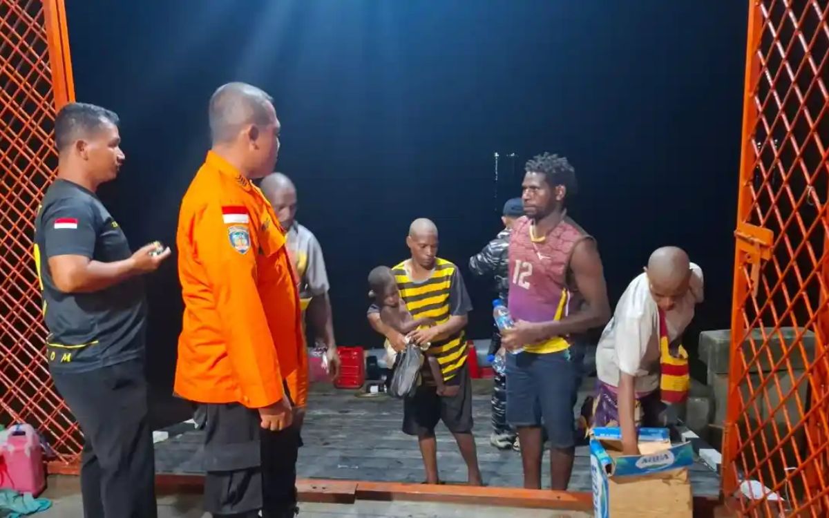 Dihantam Ombak di Perairan Bokap Asmat, 8 Penumpang Long Boat Berhasil Dievakuasi Selamat