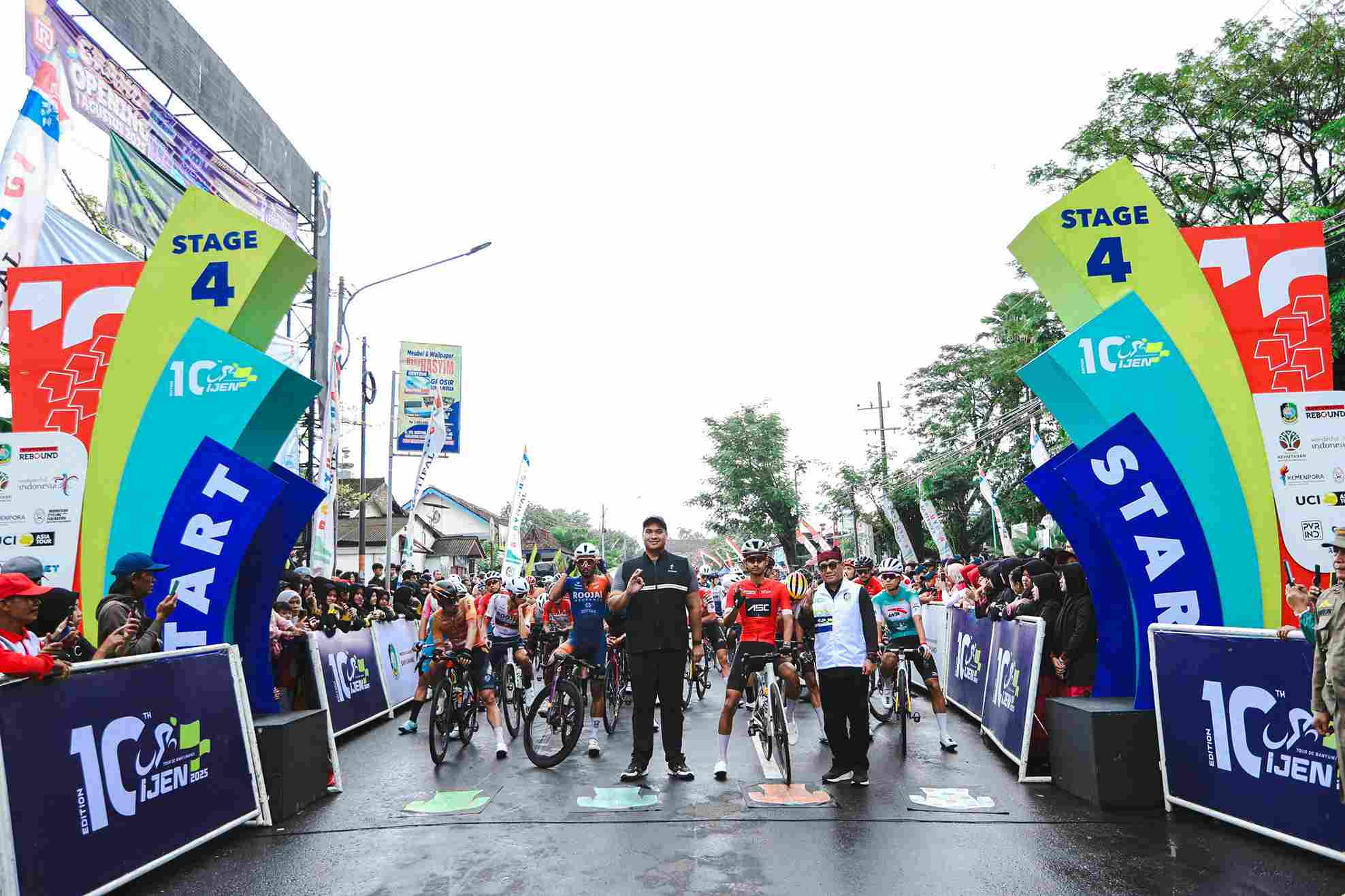 Wow! Tour de Ijen 2025 Dilepas Menpora, 24 Negara Terkesima Pesona Banyuwangi