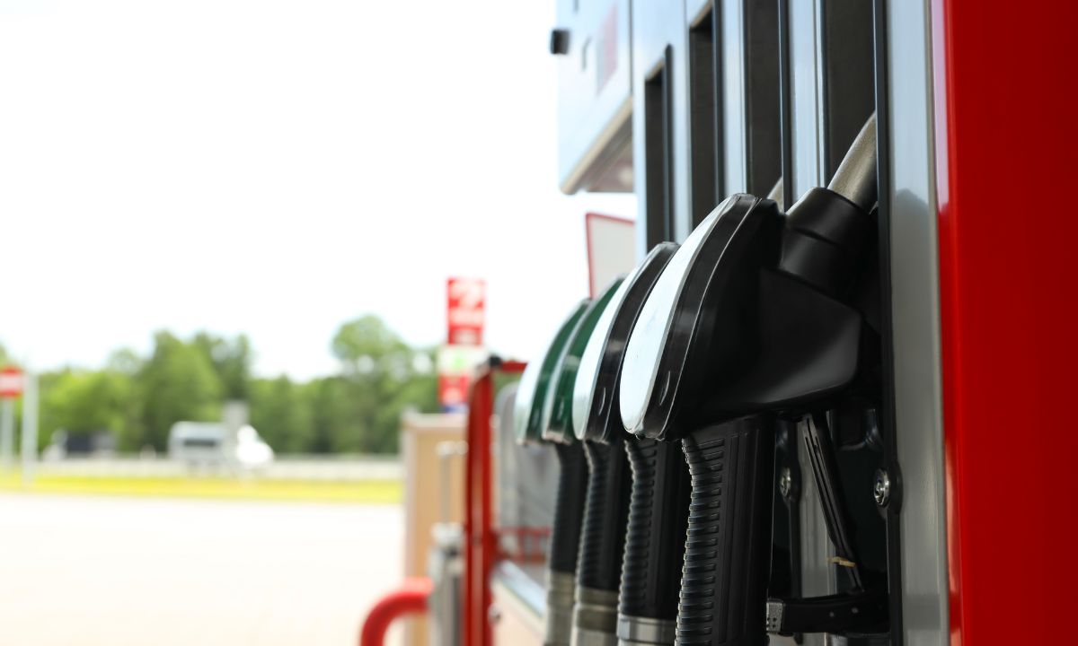 Pertalite Tembus Rp25 Ribu di Distrik Waan, Janji Manis BBM Satu Harga Ditagih Warga