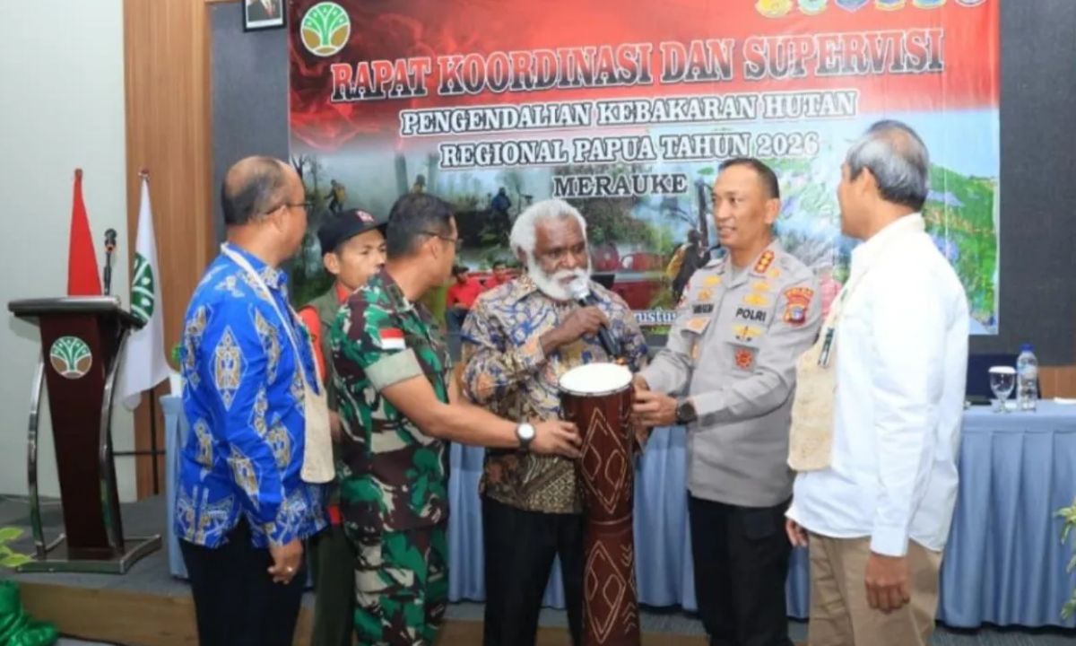 Cegah Karhutla di Papua, Wagub Paskalis Imadawa Tekankan Pentingnya Peran Masyarakat Adat