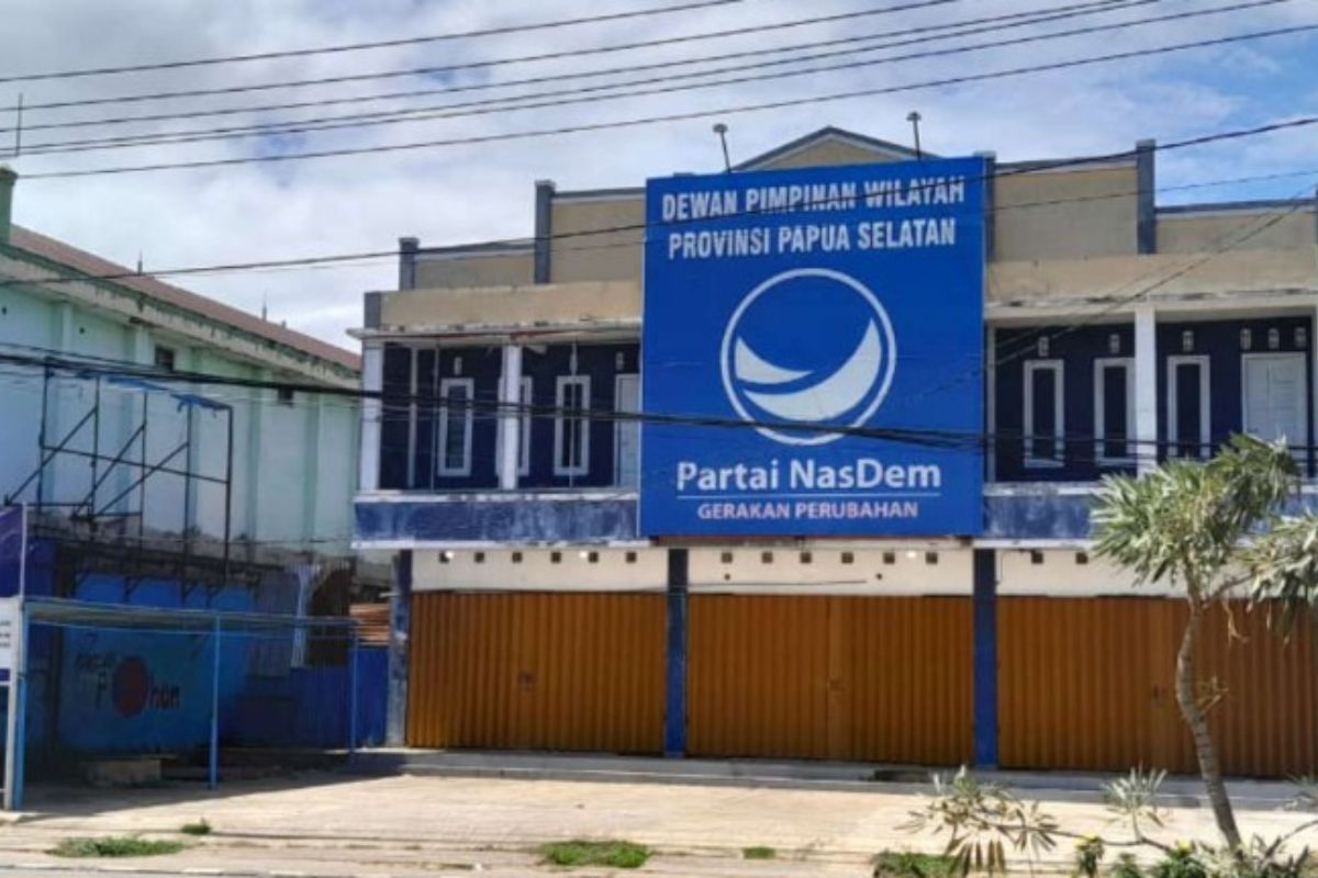 Yosep Bladib Gebze Resmi Gantikan Romanus Mbaraka sebagai Ketua DPW Nasdem Papua Selatan