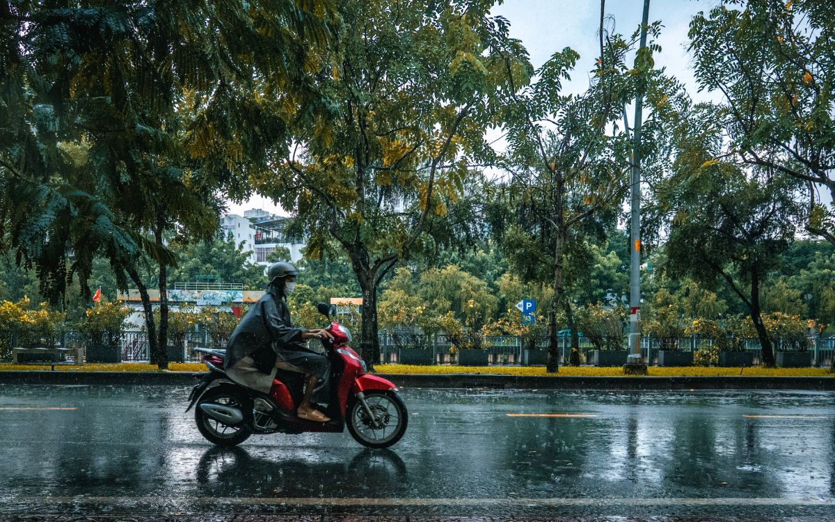 Waspada Cuaca Ekstrem Hari Ini: BMKG Ingatkan Potensi Hujan Lebat dan Angin Kencang di Sejumlah Kota Besar