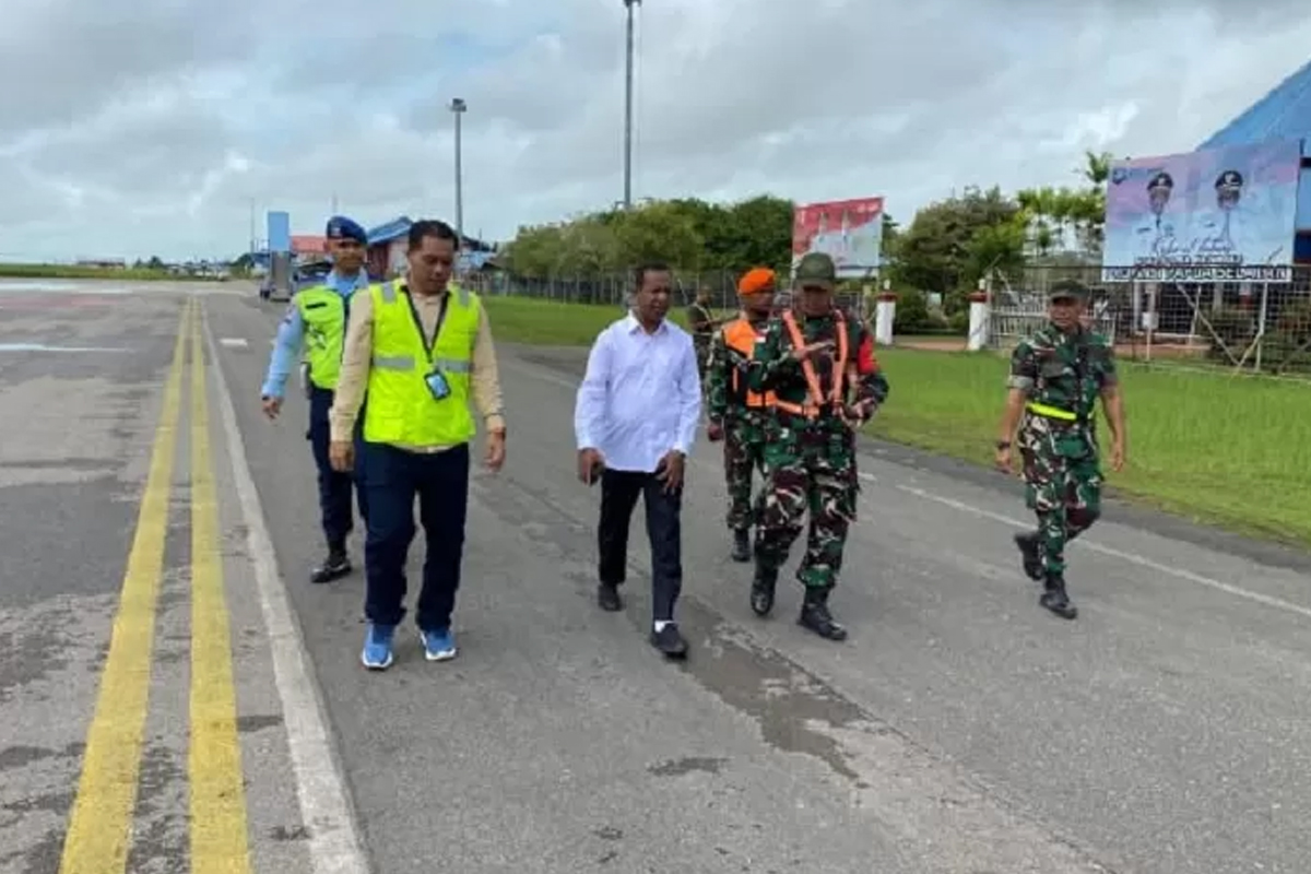 Gubernur Papua Selatan Bertolak ke Jakarta, Kopasgat Kawal Ketat di Bandara Mopah
