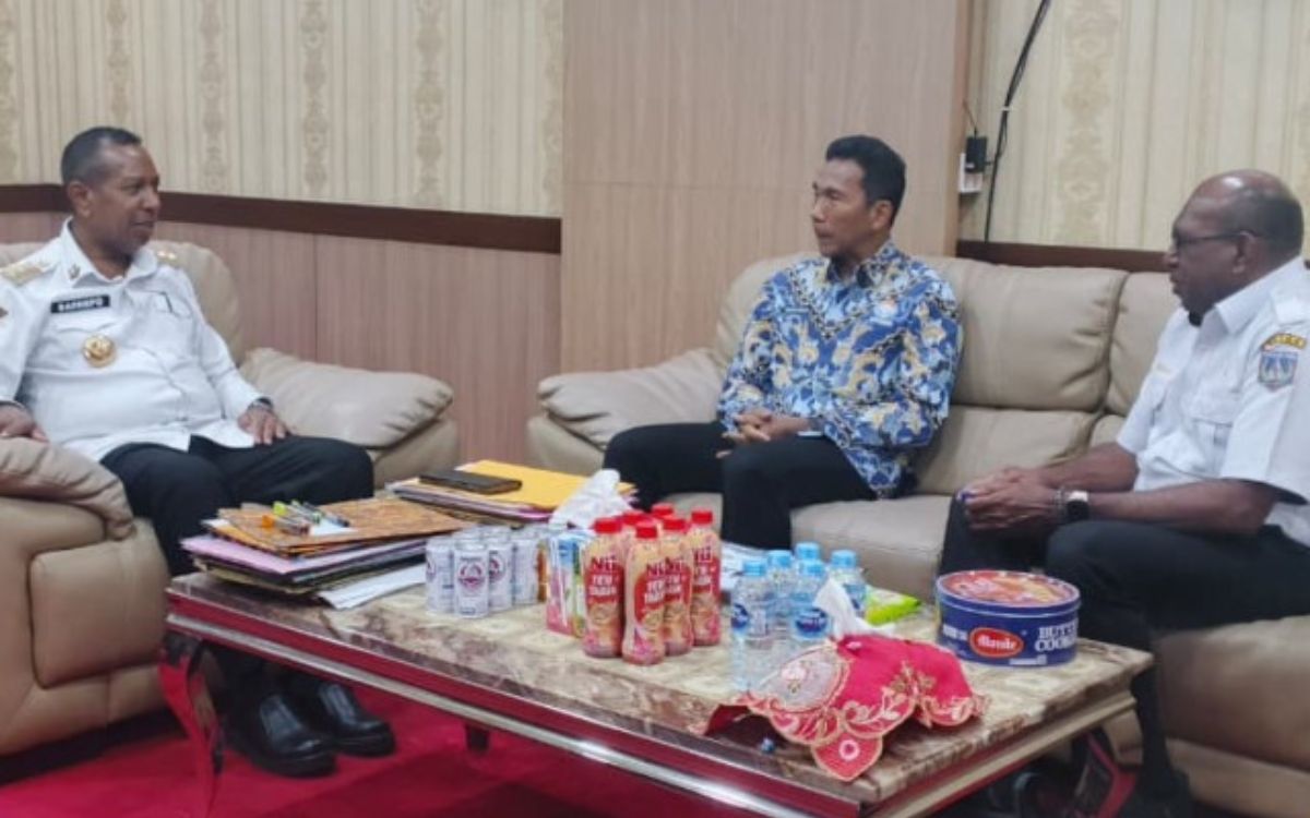 Suganda P. Pasaribu Kunjungi Papua Selatan, Gubernur Apolo Pastikan Pembenahan Birokrasi Berjalan