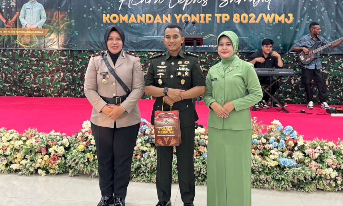 Tongkat Komando Yonif TP 802/WMJ Resmi Beralih, Regenerasi Kepemimpinan Berjalan Lancar