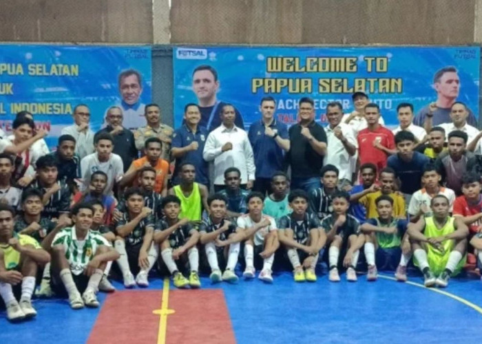 Berburu Bakat ke Ujung Timur: Pelatih Timnas Futsal Hector Souto Pantau 52 Atlet Muda di Merauke