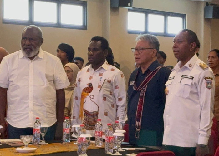 John Gluba Gebze Tekankan Peran Perguruan Tinggi dalam Pembangunan Transmigrasi Papua Selatan