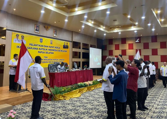 Gubernur Apolo Safanpo: Sarjana Katolik Harus Jadi Motor Inovasi Pembangunan Papua Selatan