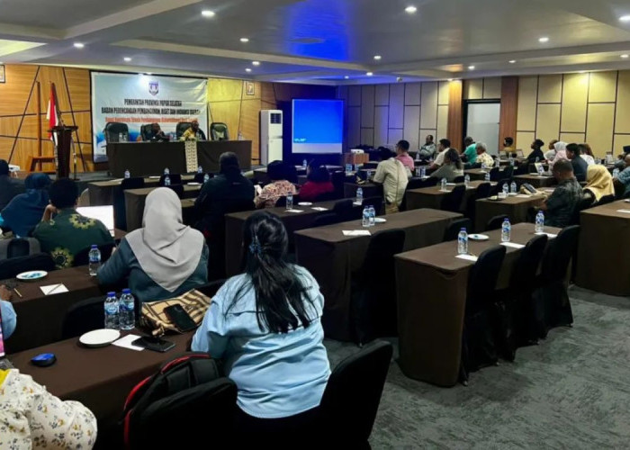 Kritik Pedas Ferdinandus Kainakaimu: Kepala OPD Harus Kawal Langsung Program Pembangunan dan PAD