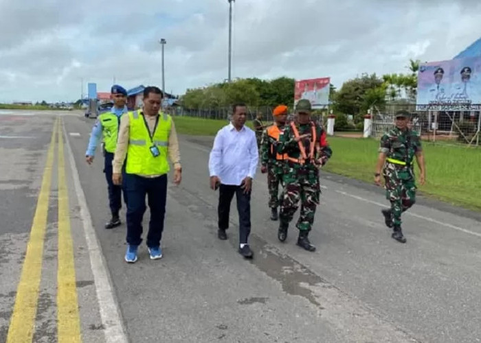 Gubernur Papua Selatan Bertolak ke Jakarta, Kopasgat Kawal Ketat di Bandara Mopah