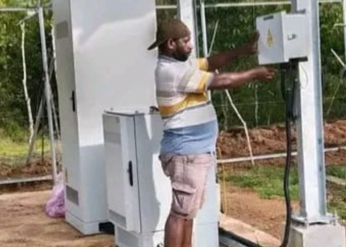 Jeritan Pemilik Hak Ulayat OtePeko: 11 Tahun Tower Berdiri di Boven Digoel Tanpa Ganti Rugi