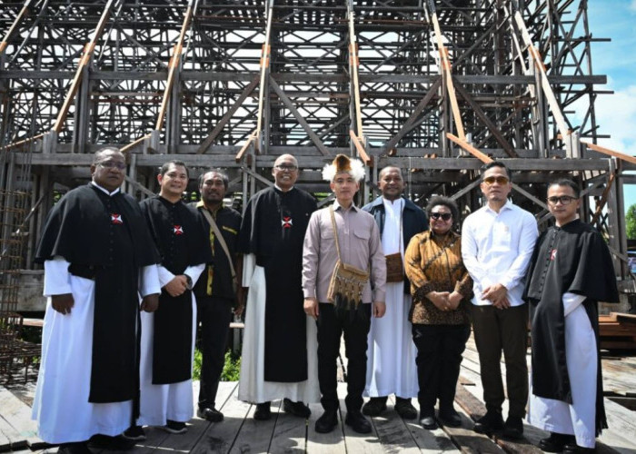 Simbol Keberlanjutan di Asmat: Wapres Gibran Tinjau Pembangunan Gereja Katedral Salib Suci Baru Agats