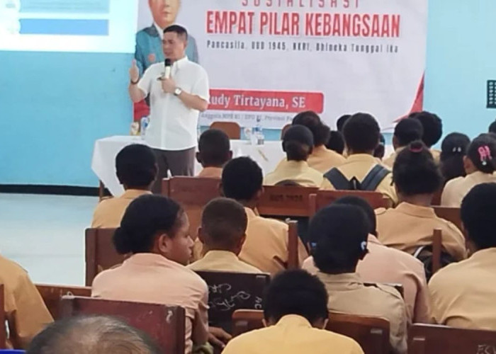 Tanamkan Jiwa Nasionalisme: Rudy Tirtayana Bawa Sosialisasi Empat Pilar ke SMP YPK Merauke
