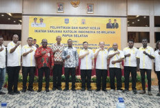 Gubernur Apolo Safanpo Tantang Intelektual ISKA Papua Selatan Lahirkan Inovasi Nyata
