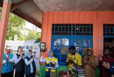 Merdeka dari Kegelapan, 561 Keluarga Prasejahtera di Merauke Terima Bantuan Listrik Gratis