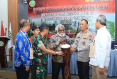 Cegah Karhutla di Papua, Wagub Paskalis Imadawa Tekankan Pentingnya Peran Masyarakat Adat