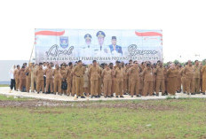 Gubernur Apolo Safanpo Pimpin Apel Perdana ASN di Kantor Pemprov Papua Selatan