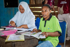 Perjuangan Akta Kelahiran di Asmat: Dari Sungai Berbuaya hingga Layanan Posyandu