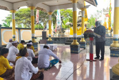Wagub Paskalis Imadawa Ajak Umat Hindu Semangga Jadikan Hari Raya Kuningan Momentum Bangkitkan Semangat
